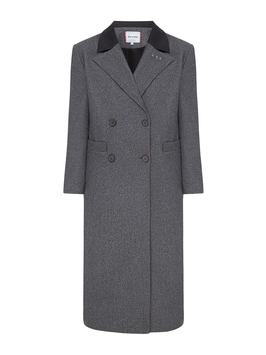 Пальто сірого кольору на утеплювачі з вишивкою 11
